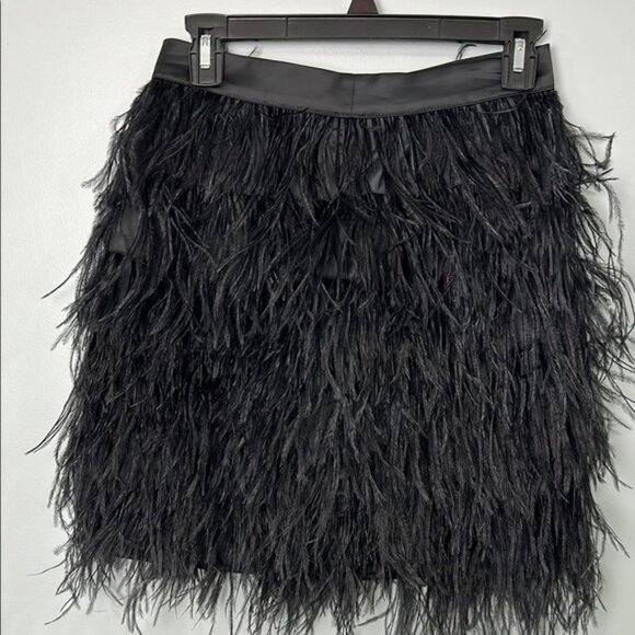 bebe Black Feather Mini Skirt Size 4 - Picture 1 of 7